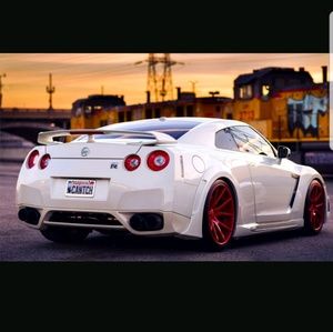 Meet your Posher, Nhia